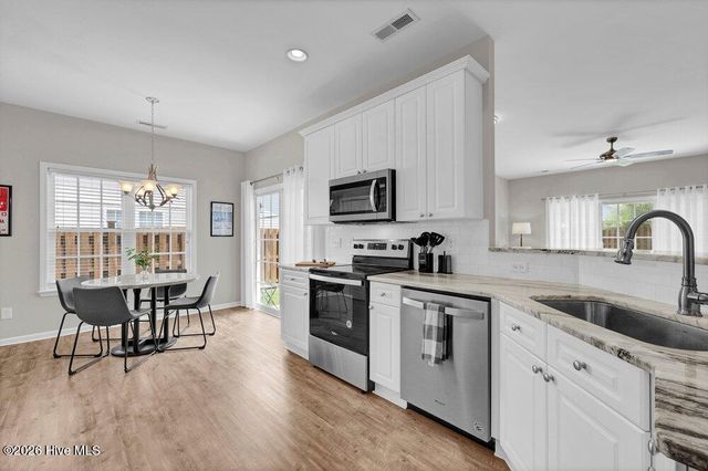 1006 Plum Leaf Court SE, Leland, NC 28451