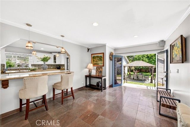 790 N El Molino, Pasadena, CA 91104