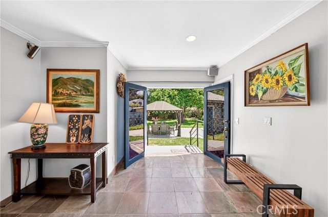 790 N El Molino, Pasadena, CA 91104