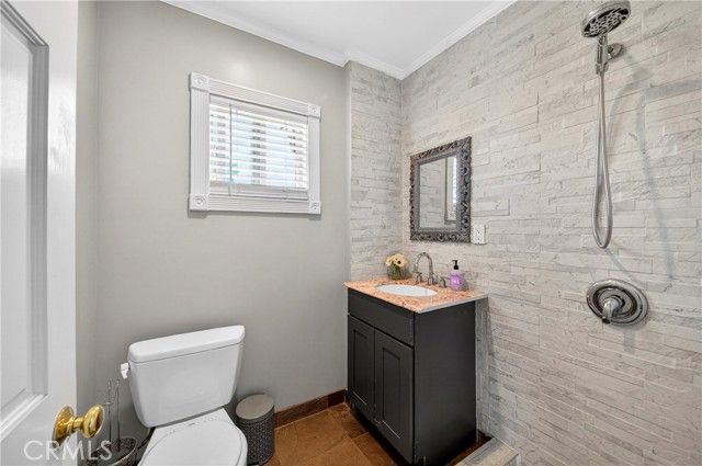 790 N El Molino, Pasadena, CA 91104