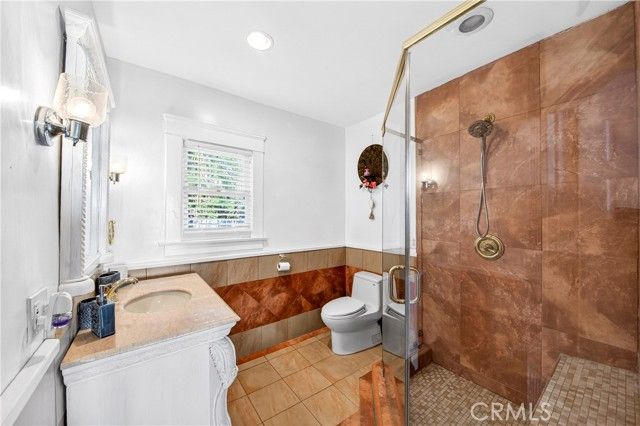 790 N El Molino, Pasadena, CA 91104