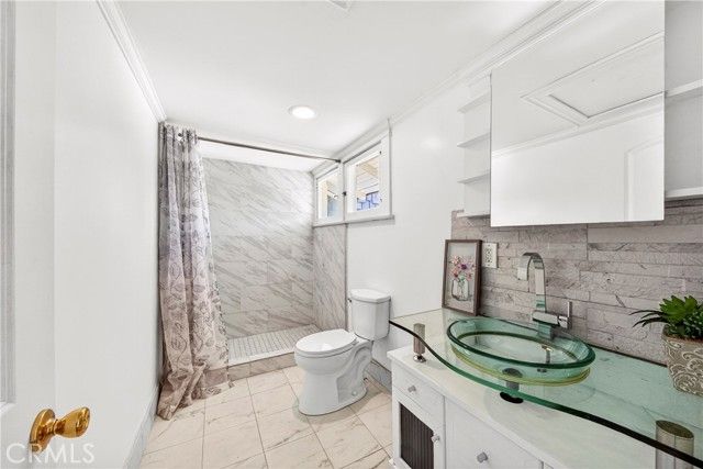 790 N El Molino, Pasadena, CA 91104