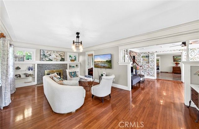 790 N El Molino, Pasadena, CA 91104