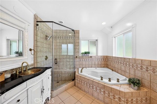 790 N El Molino, Pasadena, CA 91104