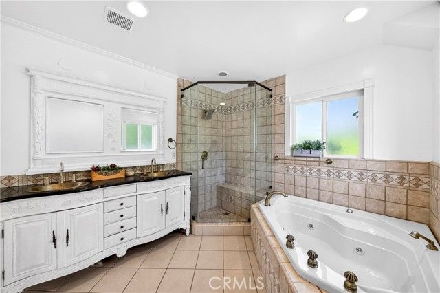 790 N El Molino, Pasadena, CA 91104