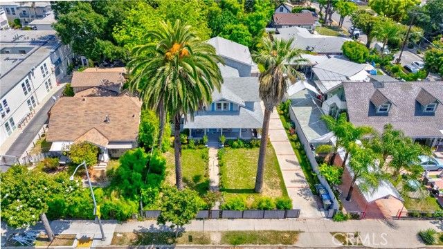 790 N El Molino, Pasadena, CA 91104