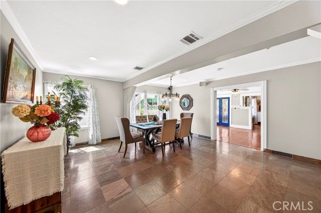 790 N El Molino, Pasadena, CA 91104