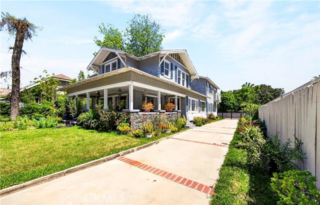 790 N El Molino, Pasadena, CA 91104