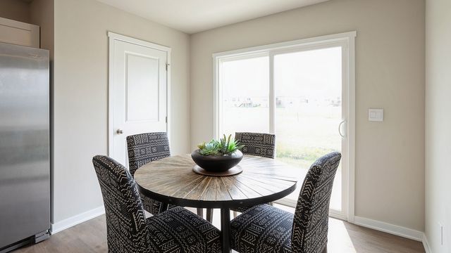 2282 SE Morningdew Drive, West Des Moines, IA 50265