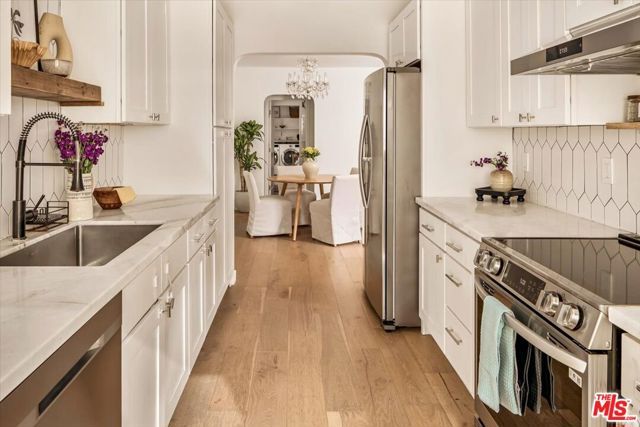 2144 Echo Park Avenue, Los Angeles, CA 90026