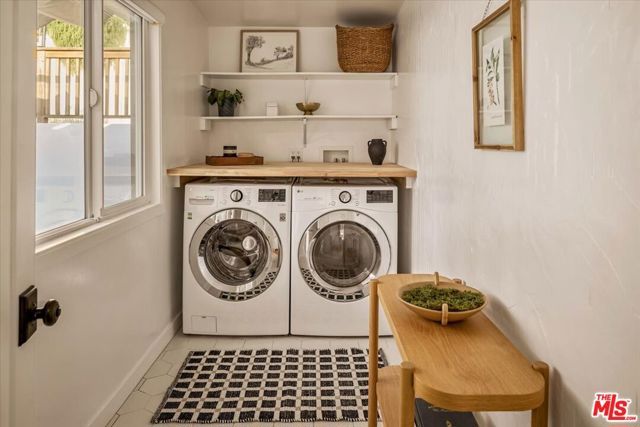 2144 Echo Park Avenue, Los Angeles, CA 90026