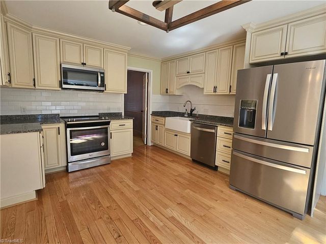 1010 Shamrock Court, High Point, NC 27265