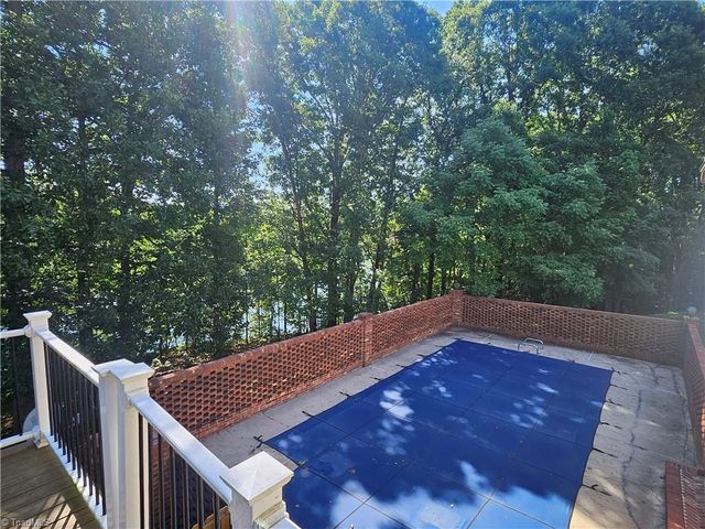 1010 Shamrock Court, High Point, NC 27265