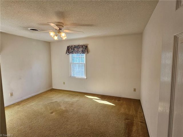 1010 Shamrock Court, High Point, NC 27265