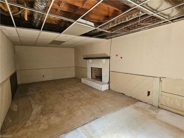 1010 Shamrock Court, High Point, NC 27265