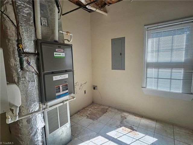 1010 Shamrock Court, High Point, NC 27265