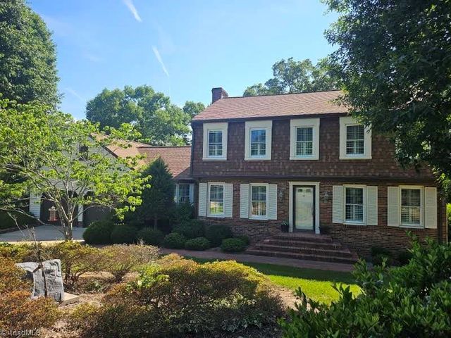 1010 Shamrock Court, High Point, NC 27265