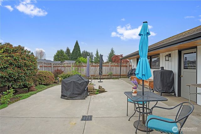 9425 51st Avenue NE, Marysville, WA 98270