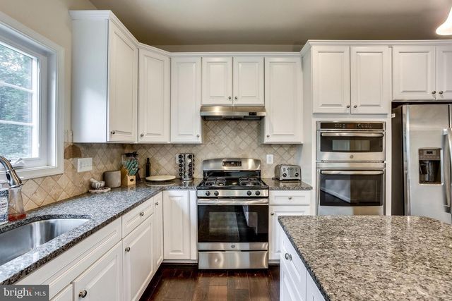 5920 DOYLE ROAD, Clifton, VA 20124