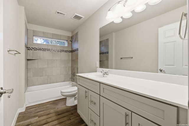 142 Livingston, San Antonio, TX 78214