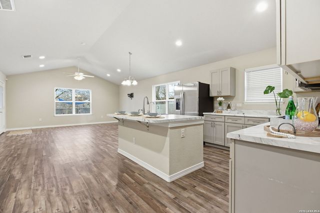 142 Livingston, San Antonio, TX 78214