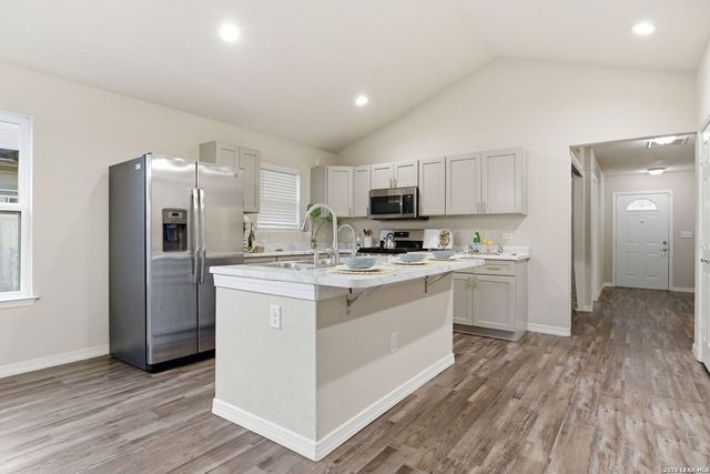 142 Livingston, San Antonio, TX 78214