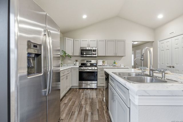 142 Livingston, San Antonio, TX 78214