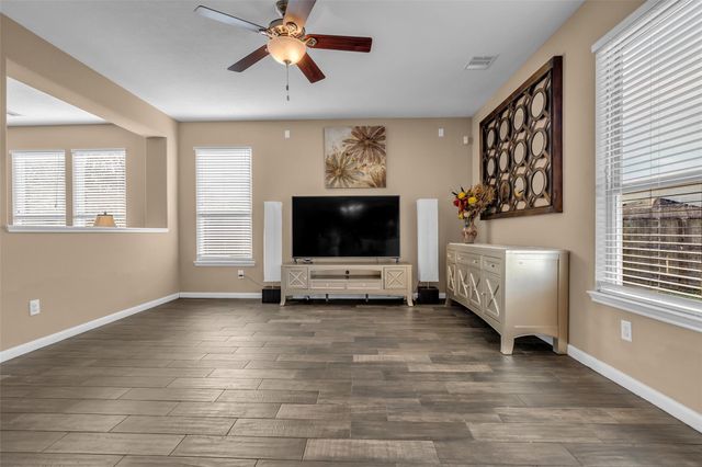 1615 Bel Riposo Lane, League City, TX 77573