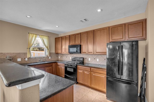 1615 Bel Riposo Lane, League City, TX 77573