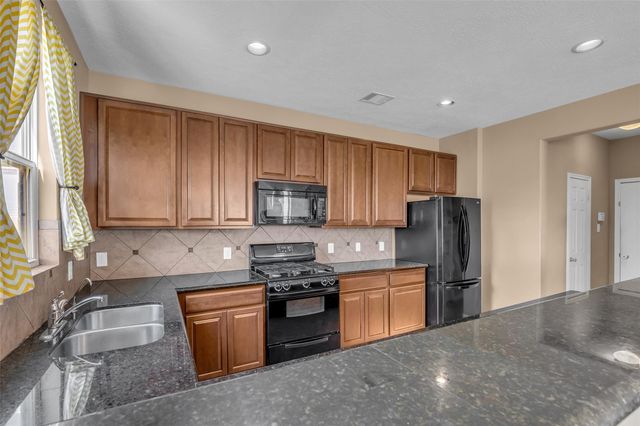 1615 Bel Riposo Lane, League City, TX 77573