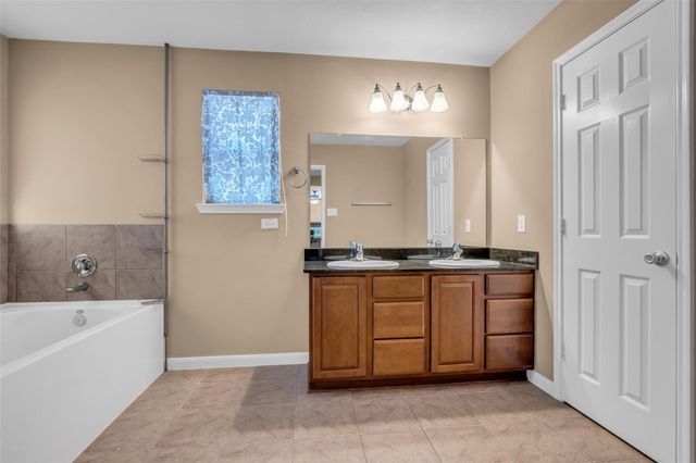 1615 Bel Riposo Lane, League City, TX 77573