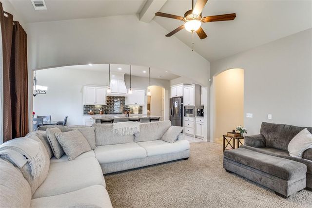 609 Parsons Drive, Yukon, OK 73099
