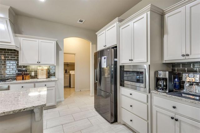 609 Parsons Drive, Yukon, OK 73099
