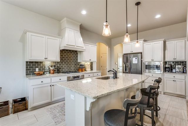 609 Parsons Drive, Yukon, OK 73099