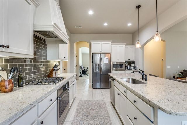 609 Parsons Drive, Yukon, OK 73099