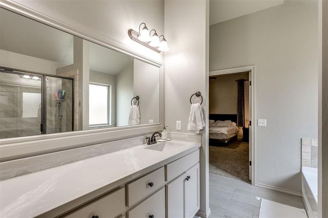 609 Parsons Drive, Yukon, OK 73099