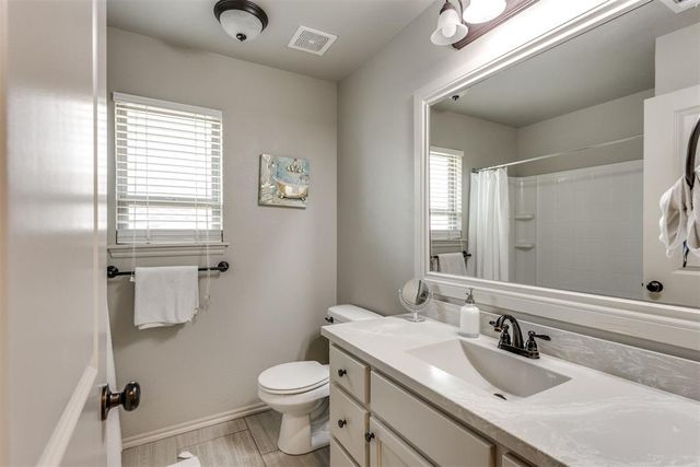 609 Parsons Drive, Yukon, OK 73099