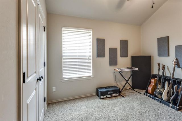 609 Parsons Drive, Yukon, OK 73099