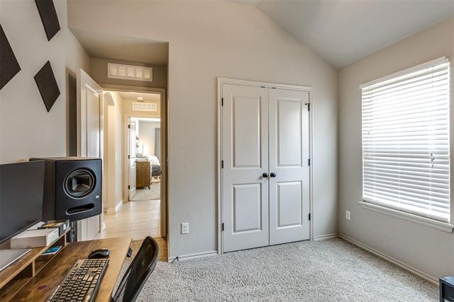 609 Parsons Drive, Yukon, OK 73099