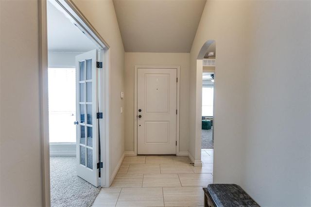 609 Parsons Drive, Yukon, OK 73099