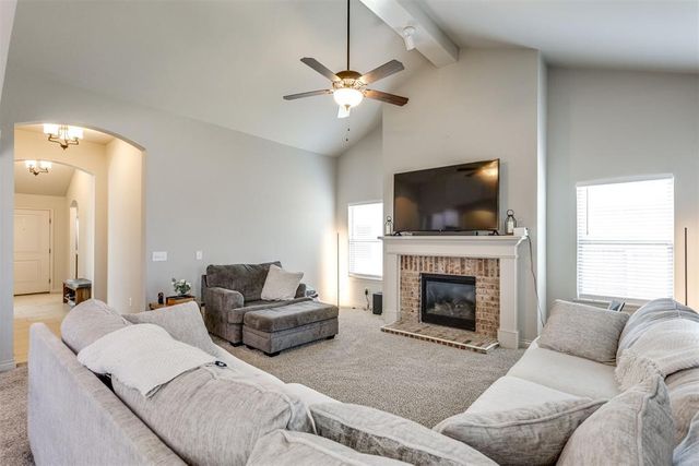609 Parsons Drive, Yukon, OK 73099