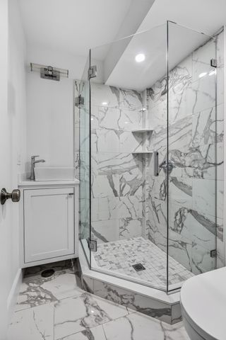 149 Charles St 3, Boston, MA 02114
