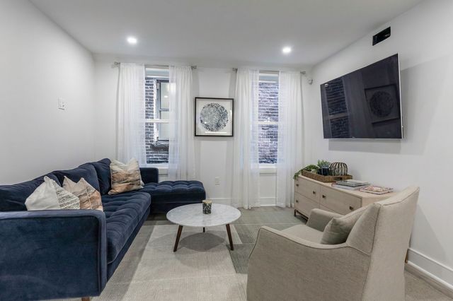 149 Charles St 3, Boston, MA 02114