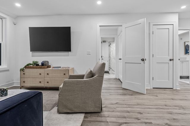 149 Charles St 3, Boston, MA 02114
