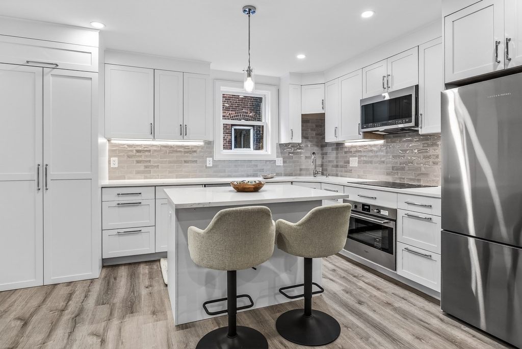 149 Charles St 3, Boston, MA 02114