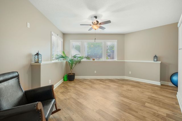 1312 E Lookout, Derby, KS 67037