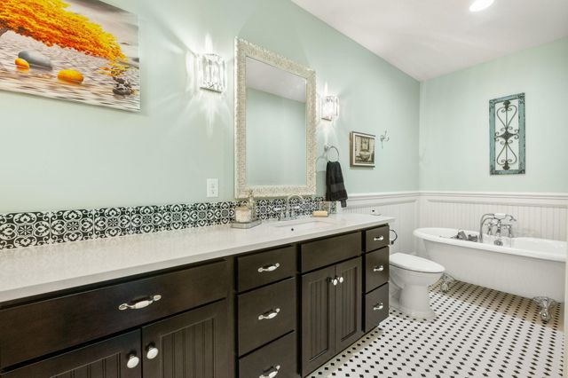 1312 E Lookout, Derby, KS 67037