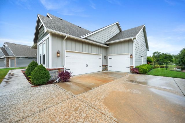 1312 E Lookout, Derby, KS 67037