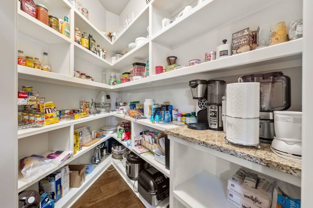 1312 E Lookout, Derby, KS 67037