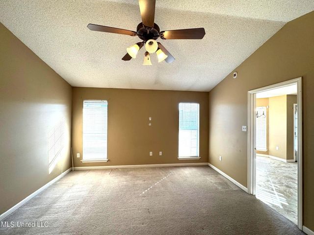 6890 Wrenwood Drive, Horn Lake, MS 38637